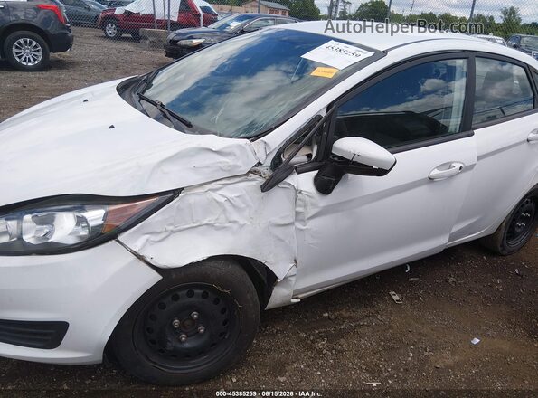 3FADP4AJ8HM109588 2017 FORD FIESTA White Դիմացի տեսք