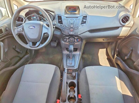 3FADP4AJ8KM144851 2019 FORD FIESTA White Dashboard view
