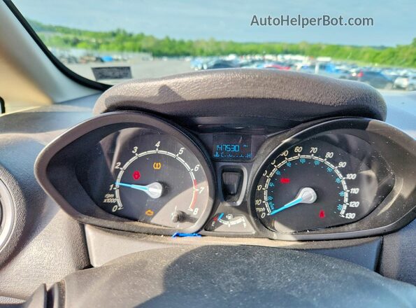3FADP4AJXKM109048 2019 FORD FIESTA Серебряный Вид щитка приборов