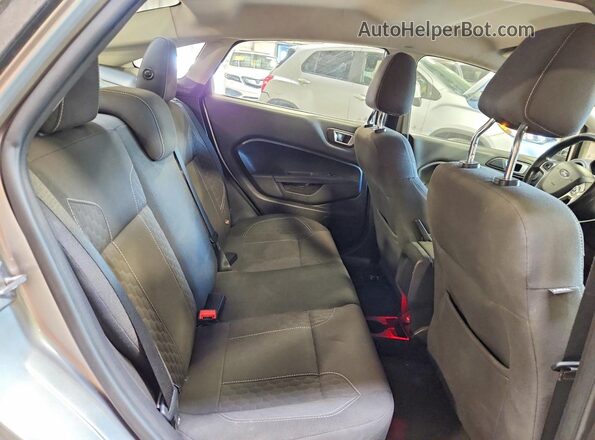 3FADP4BJ0GM163061 2016 FORD FIESTA Silver 