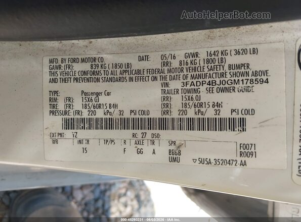 3FADP4BJ0GM178594 2016 FORD FIESTA White Widok komory silnika