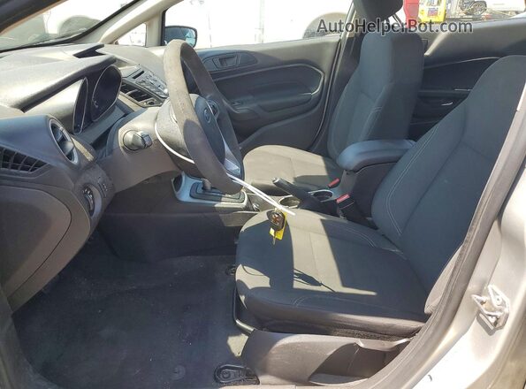 3FADP4BJ0HM115741 2017 FORD FIESTA Silver Front interior view
