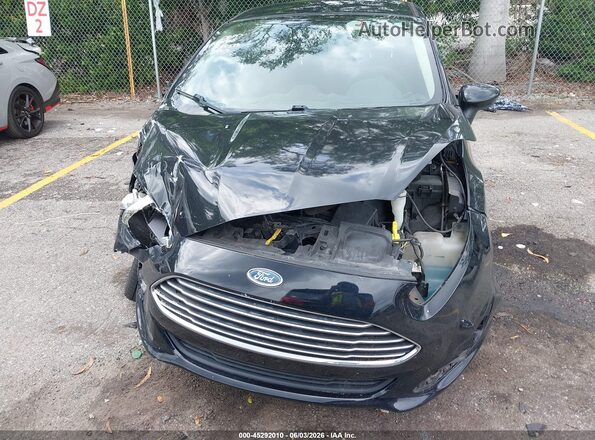 3FADP4BJ0HM118977 2017 FORD FIESTA Black Widok z przodu