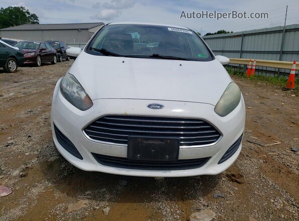 3FADP4BJ0JM116491 2018 FORD FIESTA White Front view