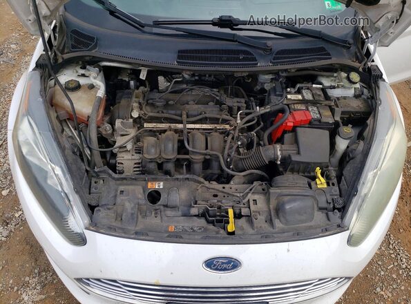 3FADP4BJ0JM116491 2018 FORD FIESTA White Rear interior view