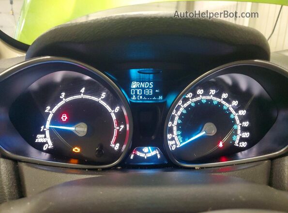 3FADP4BJ0KM111325 2019 FORD FIESTA Green ხელსაწყოთა პანელის ხედი
