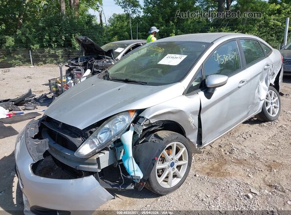 3FADP4BJ0KM138086 2019 FORD FIESTA Серебряный Вид спереди