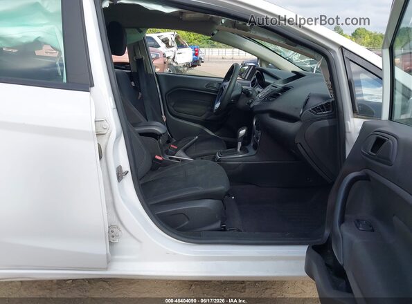 3FADP4BJ1KM145662 2019 FORD FIESTA White Սալոնի դիմացի տեսք