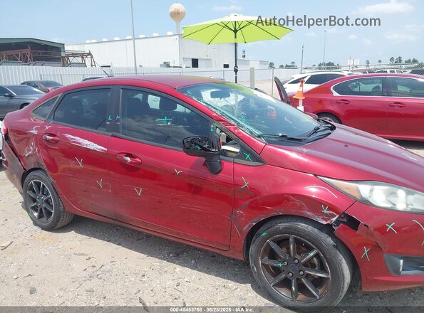 3FADP4BJ2GM142986 2016 FORD FIESTA Красный Вид спереди