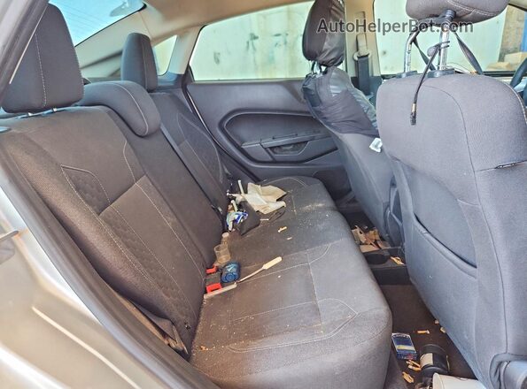 3FADP4BJ2KM106661 2019 FORD FIESTA Silver უკანა სავარძლების ხედი