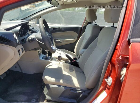 3FADP4BJ2KM145699 2019 FORD FIESTA Red Вид салону спереду