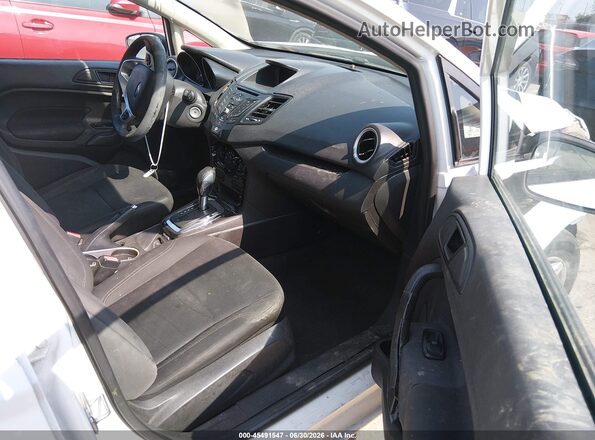 3FADP4BJ3HM101218 2017 FORD FIESTA White Вид салону спереду