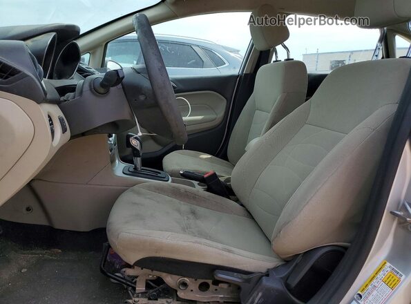 3FADP4BJ3JM117084 2018 FORD FIESTA Silver Սալոնի դիմացի տեսք