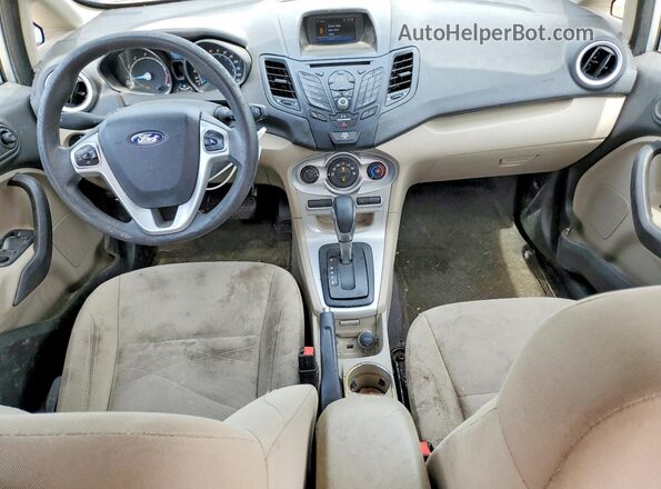 3FADP4BJ3JM117084 2018 FORD FIESTA Silver Առջևի վահանակի տեսք