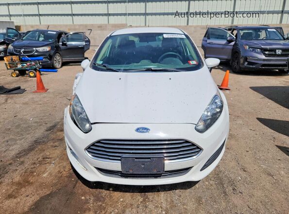 3FADP4BJ4HM140660 2017 FORD FIESTA White Դիմացի տեսք