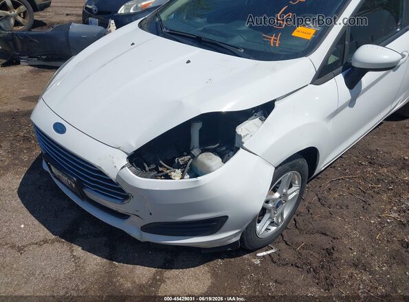 3FADP4BJ4HM144949 2017 FORD FIESTA White Vista frontal