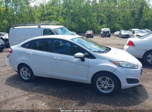 3FADP4BJ4HM144949 2017 FORD FIESTA White Vista interior trasera