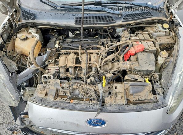 3FADP4BJ4HM145177 2017 FORD FIESTA Серебряный Вид задней части салона