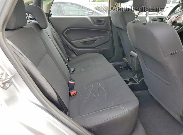 3FADP4BJ4JM126831 2018 FORD FIESTA Silver უკანა სავარძლების ხედი