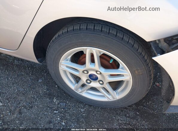 3FADP4BJ4JM133374 2018 FORD FIESTA Silver Widok zestawu wskaźników