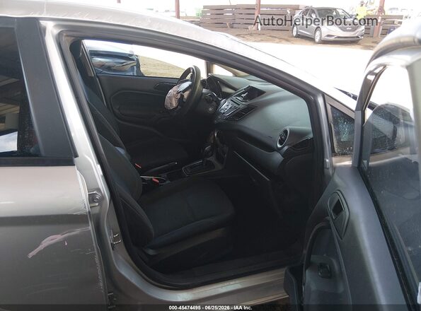 3FADP4BJ5HM110373 2017 FORD FIESTA Silver Սալոնի դիմացի տեսք
