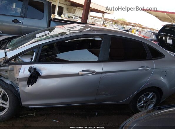 3FADP4BJ5HM110373 2017 FORD FIESTA Silver Սալոնի հետևի տեսք