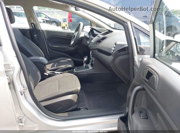 3FADP4BJ5HM159458 2017 FORD FIESTA Silver წინა სალონის ხედი