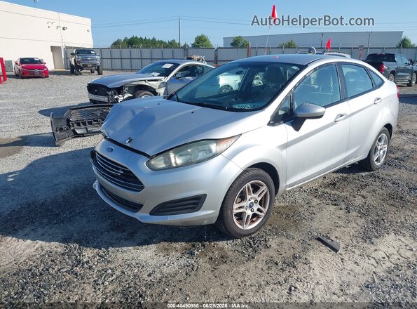 3FADP4BJ5JM114333 2018 FORD FIESTA Silver Передня ліва чверть