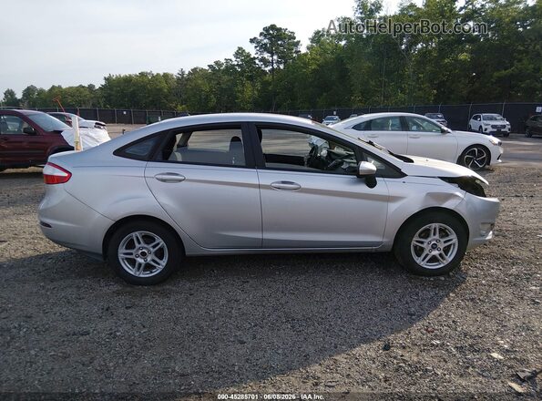 3FADP4BJ5JM139118 2018 FORD FIESTA Silver სალონის 360-გრადუსიანი ხედი