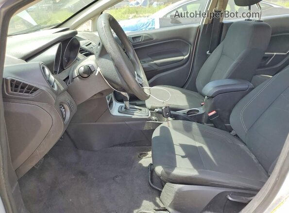 3FADP4BJ6HM113234 2017 FORD FIESTA White Front interior view