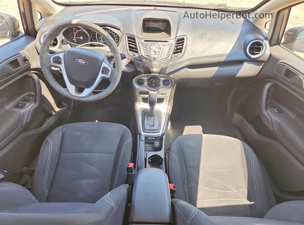 3FADP4BJ6HM153748 2017 FORD FIESTA Black Widok deski rozdzielczej