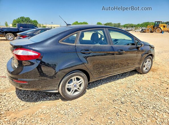 3FADP4BJ6HM153748 2017 FORD FIESTA Black Tył prawy