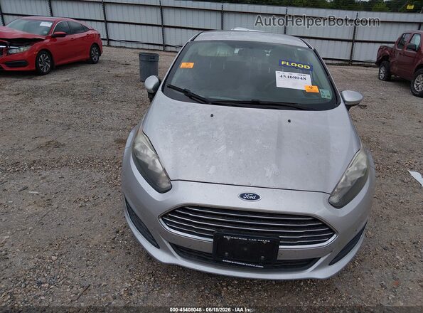 3FADP4BJ6JM101686 2018 FORD FIESTA Silver Widok deski rozdzielczej
