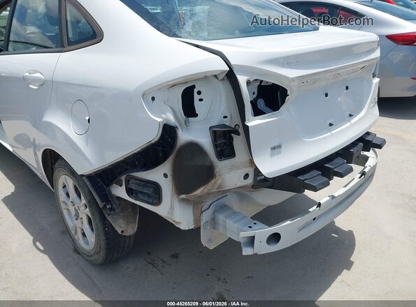 3FADP4BJ8GM186006 2016 FORD FIESTA White Вид спереду
