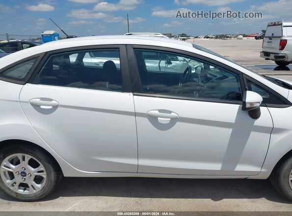 3FADP4BJ8GM186006 2016 FORD FIESTA White Панорамний вид салону 360°