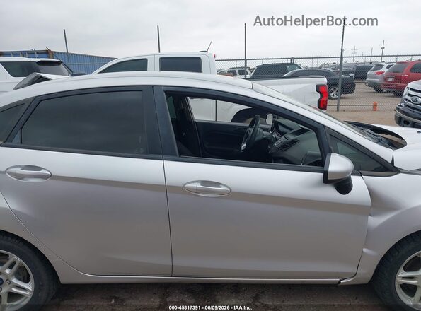 3FADP4BJ8HM122436 2017 FORD FIESTA Silver Панорамний вид салону 360°