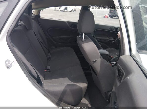 3FADP4BJ8JM143132 2018 FORD FIESTA White Widok naklejki z numerem VIN
