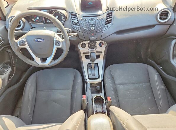 3FADP4BJ9HM147488 2017 FORD FIESTA Maroon Vista del salpicadero