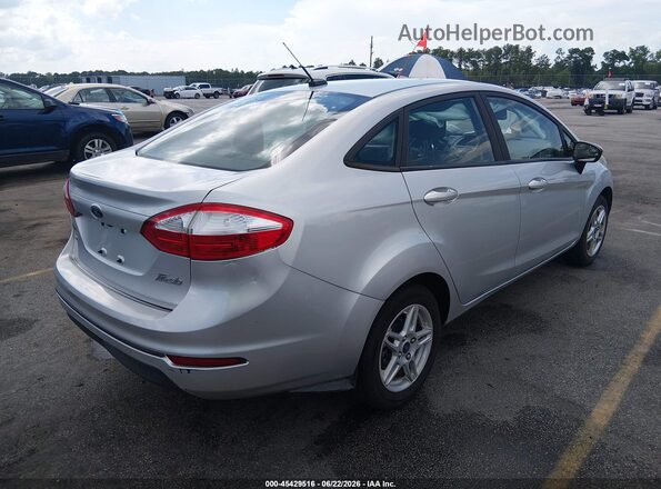 3FADP4BJXJM114893 2018 FORD FIESTA Silver Tył prawy