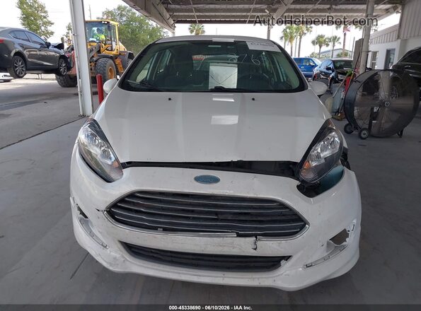 3FADP4EJ1JM118763 2018 FORD FIESTA White Widok zestawu wskaźników