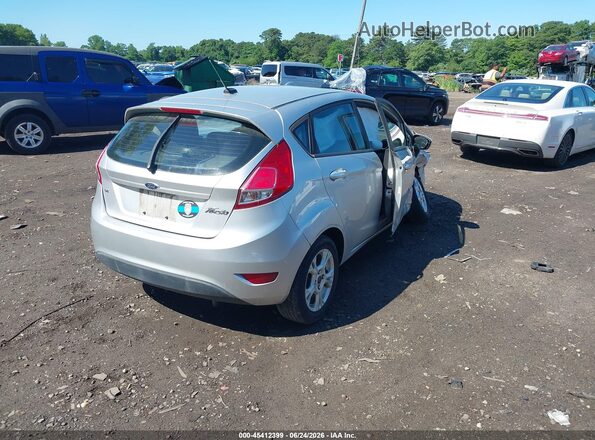 3FADP4EJ2GM118148 2016 FORD FIESTA Silver Tył prawy