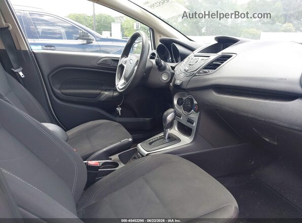 3FADP4EJ2JM111367 2018 FORD FIESTA White Front interior view