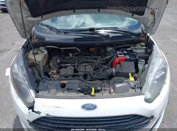 3FADP4EJ2JM111367 2018 FORD FIESTA White Rear view