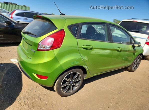 3FADP4EJ3JM142658 2018 FORD FIESTA Зеленый Задняя правая четверть