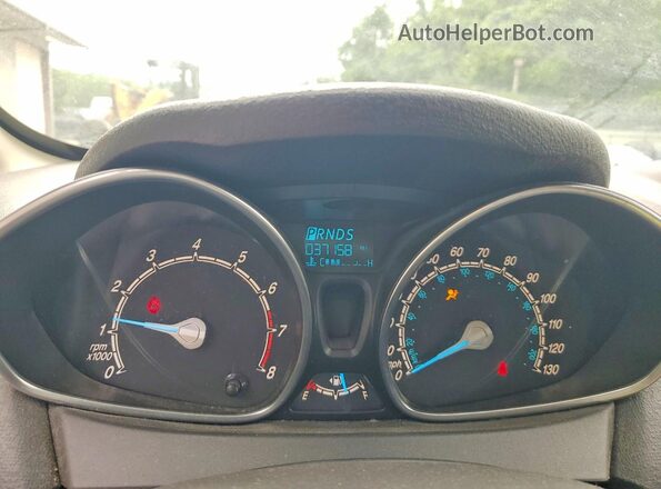 3FADP4EJ3KM104090 2019 FORD FIESTA White ხელსაწყოთა პანელის ხედი