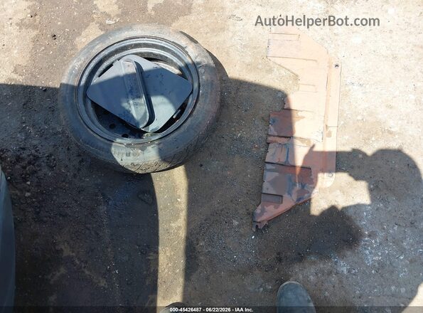 3FADP4EJ4JM101469 2018 FORD FIESTA Silver ხელსაწყოთა პანელის ხედი