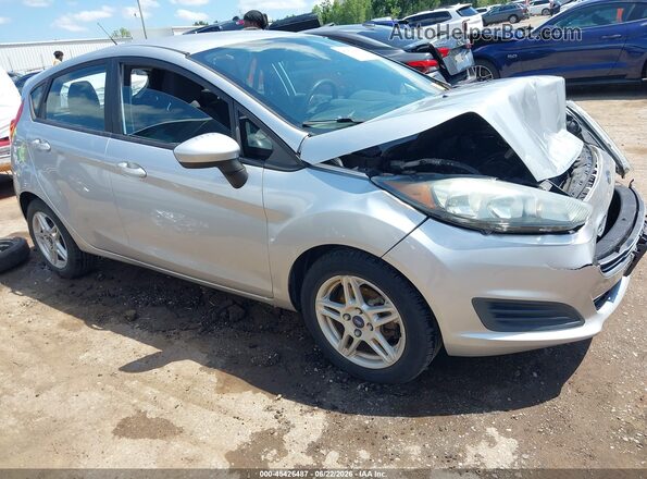 3FADP4EJ4JM101469 2018 FORD FIESTA Silver სალონის 360-გრადუსიანი ხედი