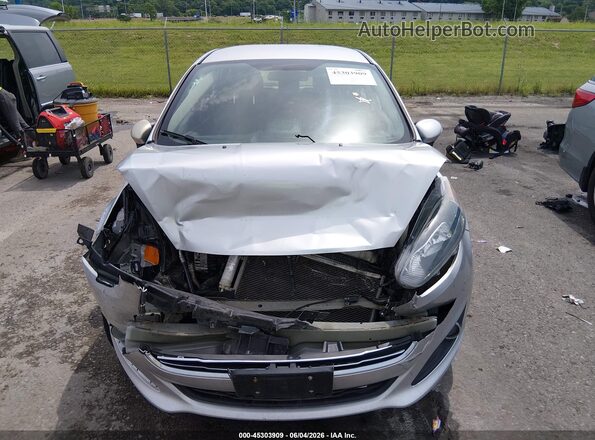 3FADP4EJ4KM139849 2019 FORD FIESTA Серебряный Вид спереди