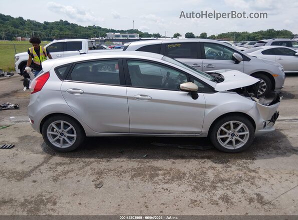 3FADP4EJ4KM139849 2019 FORD FIESTA Серебряный Вид задней части салона