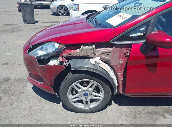3FADP4EJ5HM113088 2017 FORD FIESTA Красный Вид спереди
